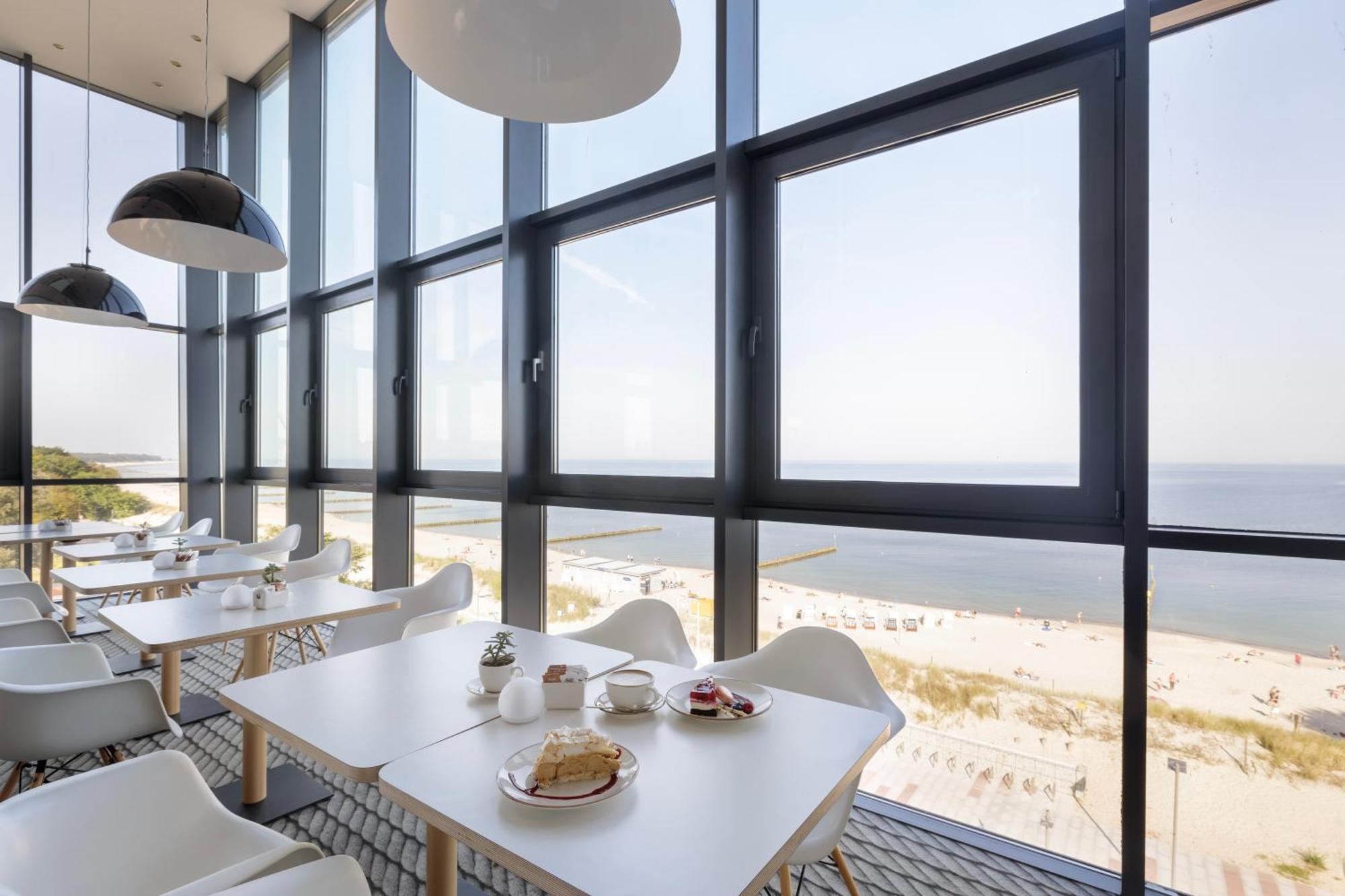 Ultra Marine By Zdrojowa Hotell Kołobrzeg Exteriör bild