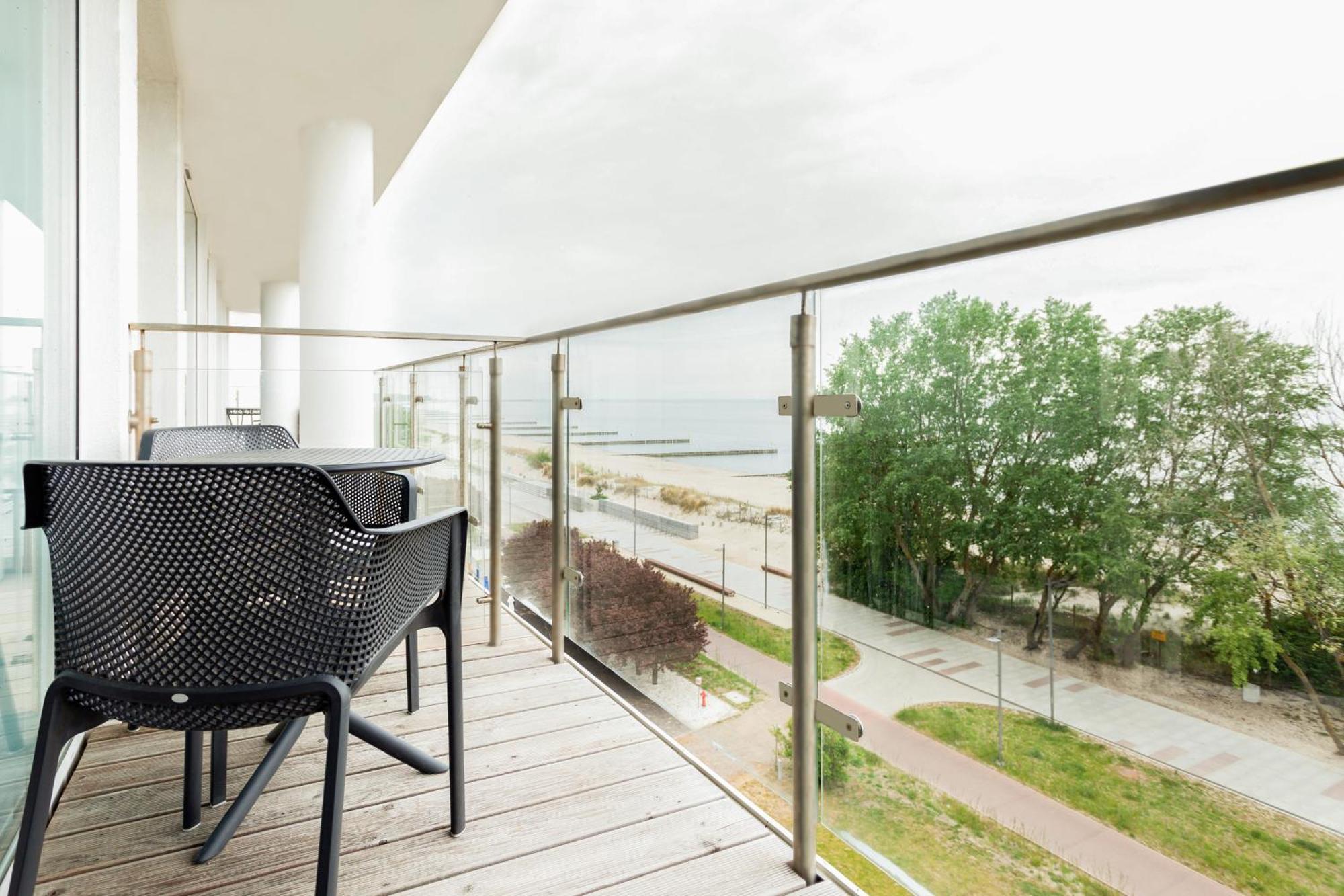 Ultra Marine By Zdrojowa Hotell Kołobrzeg Exteriör bild