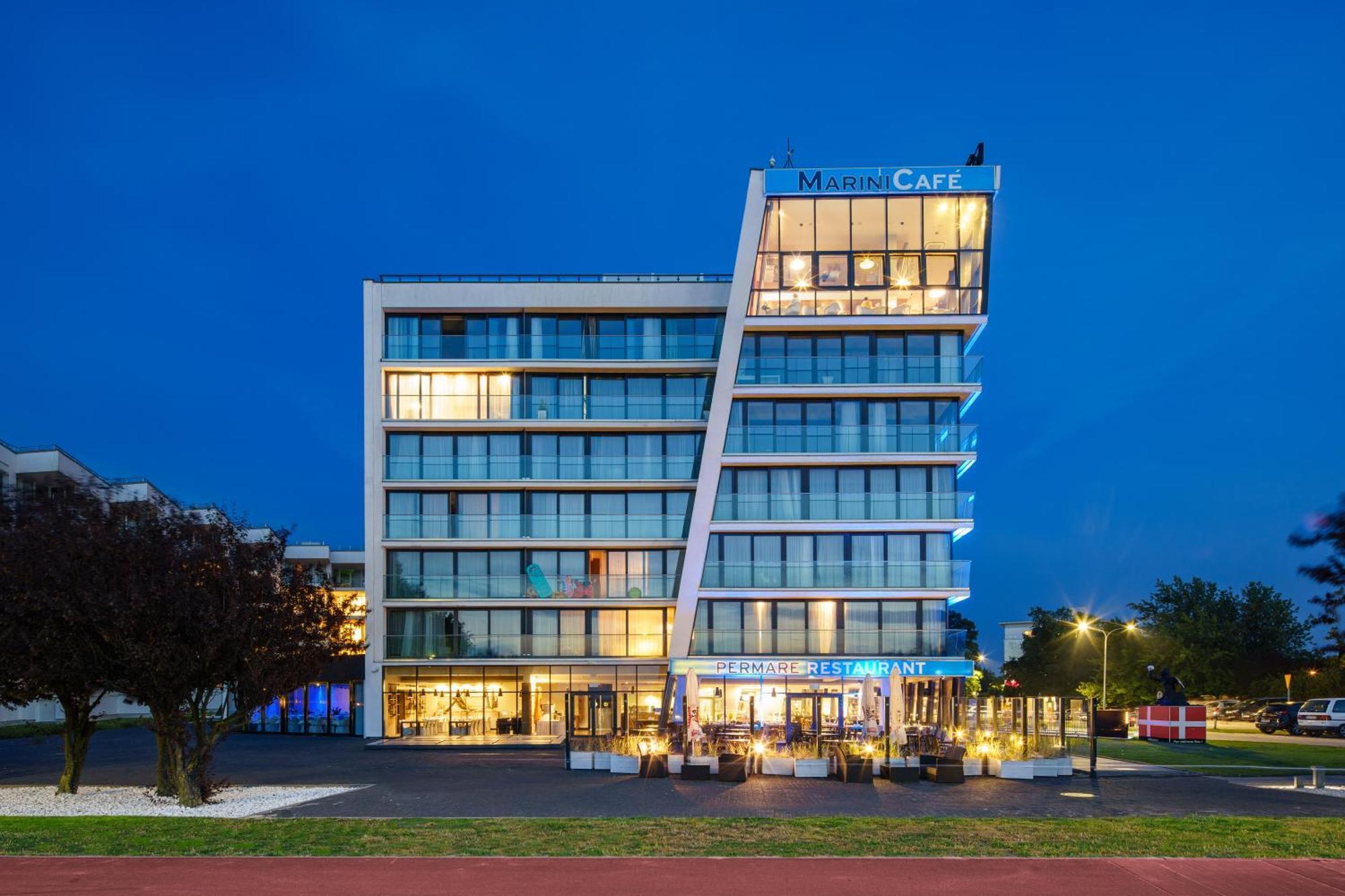 Ultra Marine By Zdrojowa Hotell Kołobrzeg Exteriör bild