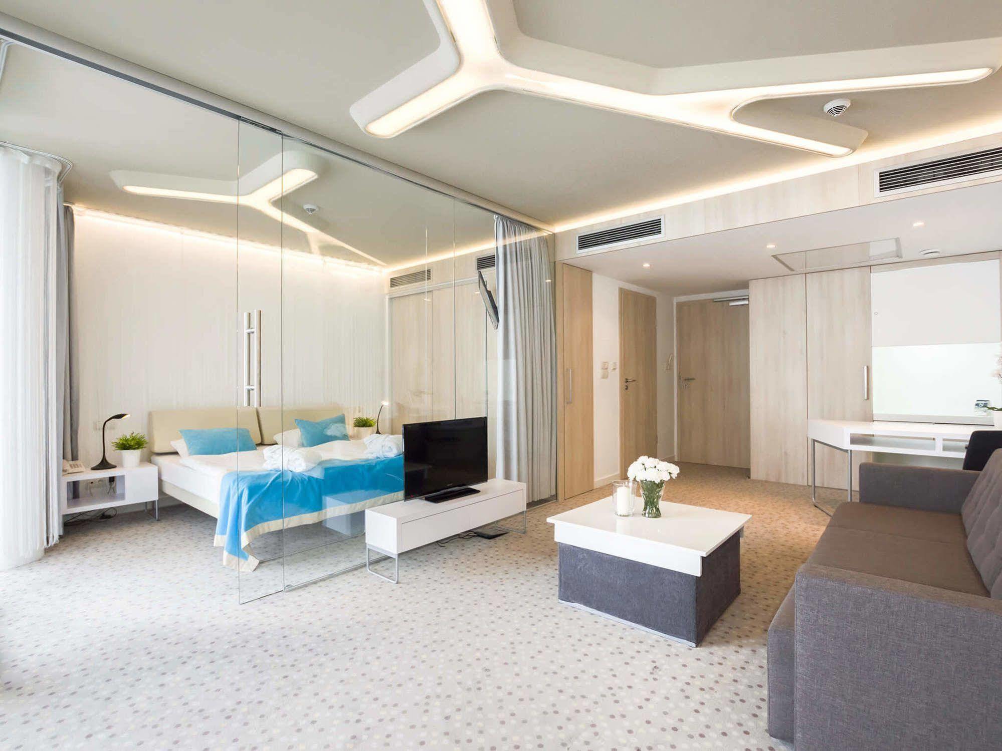Ultra Marine By Zdrojowa Hotell Kołobrzeg Exteriör bild