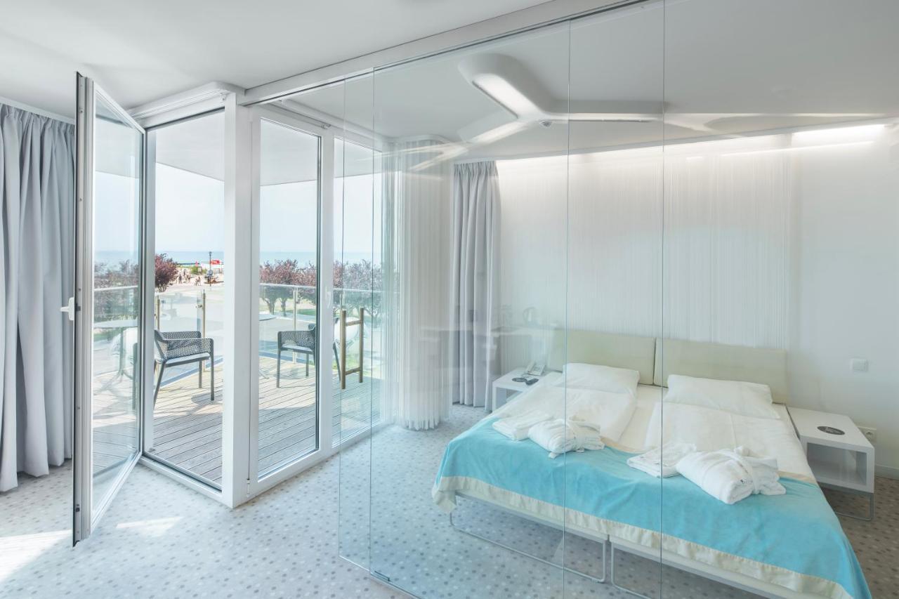 Ultra Marine By Zdrojowa Hotell Kołobrzeg Exteriör bild